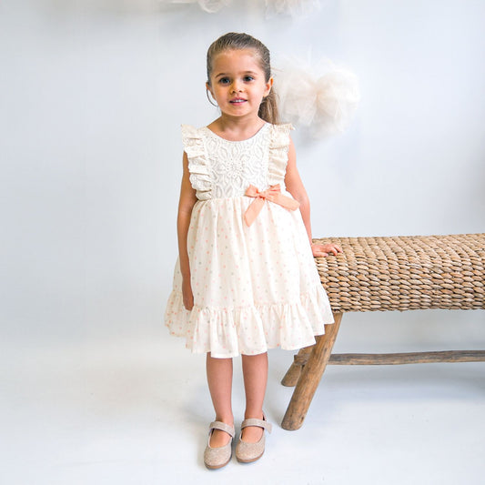 Elegant Lace Dress!